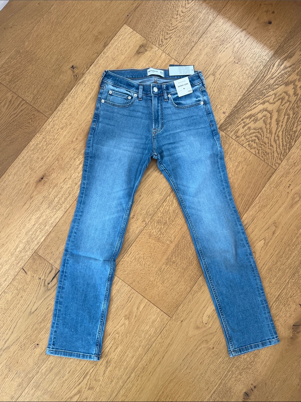 NWT Abercrombie Kids Skinny Jeans - Boys 13/14 - Medium Wash